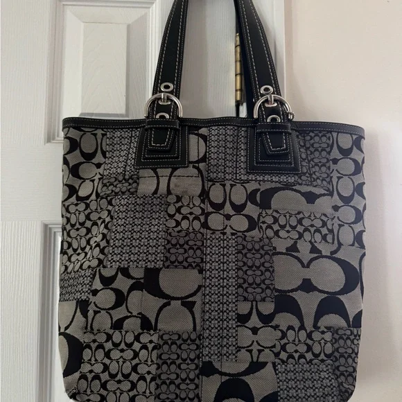 バッグ Coach Soho Signature Patchwork Hand Bag Coach Soho Signature Satchel/Shoulder Bag w Patchwork 🧸🤎S♡LD